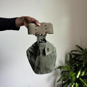 Vintage‎ US Army military canteen cup cover set with belt